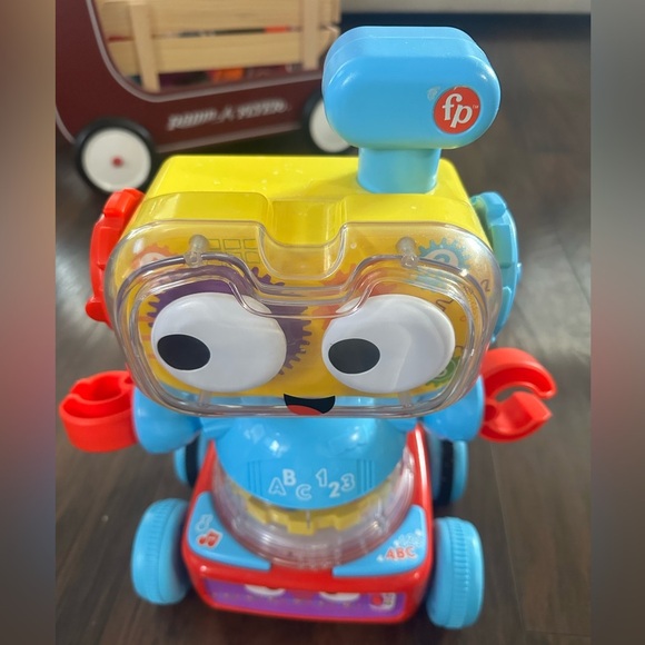 Fisher-Price Teach ’n Tag Movi Interactive Learning Robot Toy - Picture 1 of 3